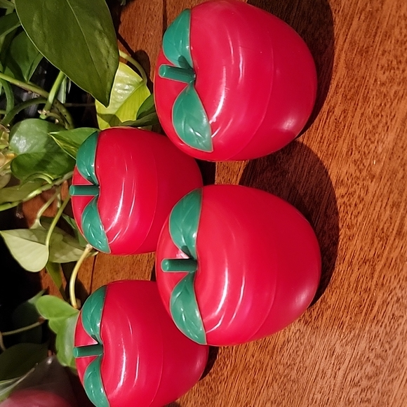 Bobbing for Apple plastic Red Apples 🍎  24 ct Party Fun Toy - Picture 1 of 8